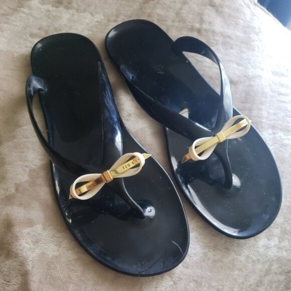 Ted Baker Bla k and Gold Sandals with Elegant Design - Picture 1 of 8